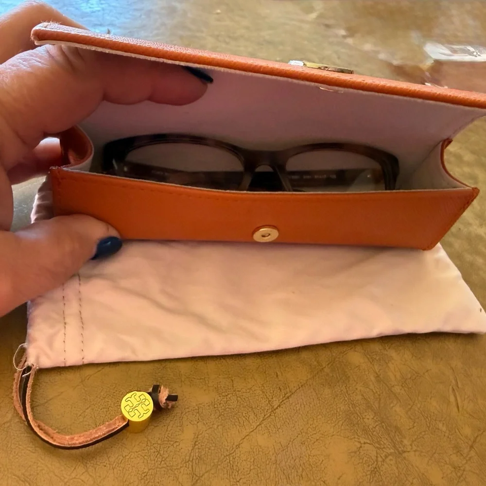 Tory Burch Eyeglasses with Signature hard Case